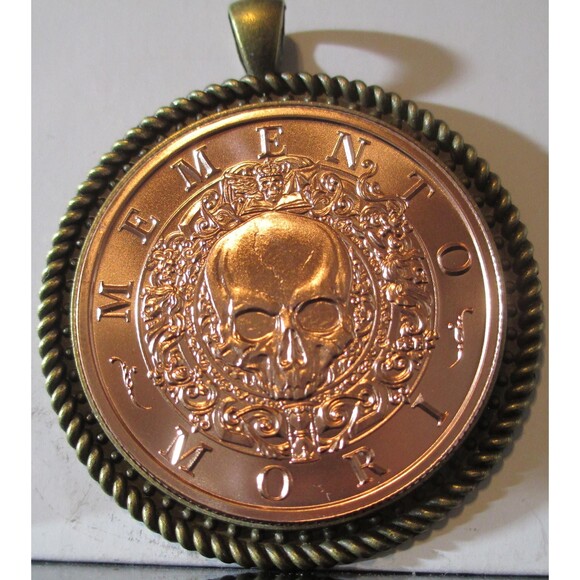 Memento Mori -Remember That You Must Die-Fine Copper High Relief Round/Pendant - Picture 5 of 7